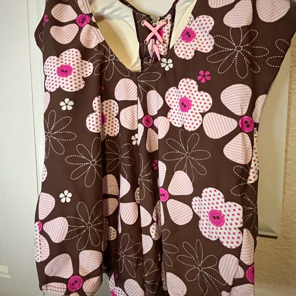 Retro Beach Bash by Tatyana Swimsuit (marked 3x, fits like 14) - Picture 4 of 5